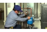 Tại sao máy bơm tăng áp hoạt động áp lực nước thấp trong nhà?