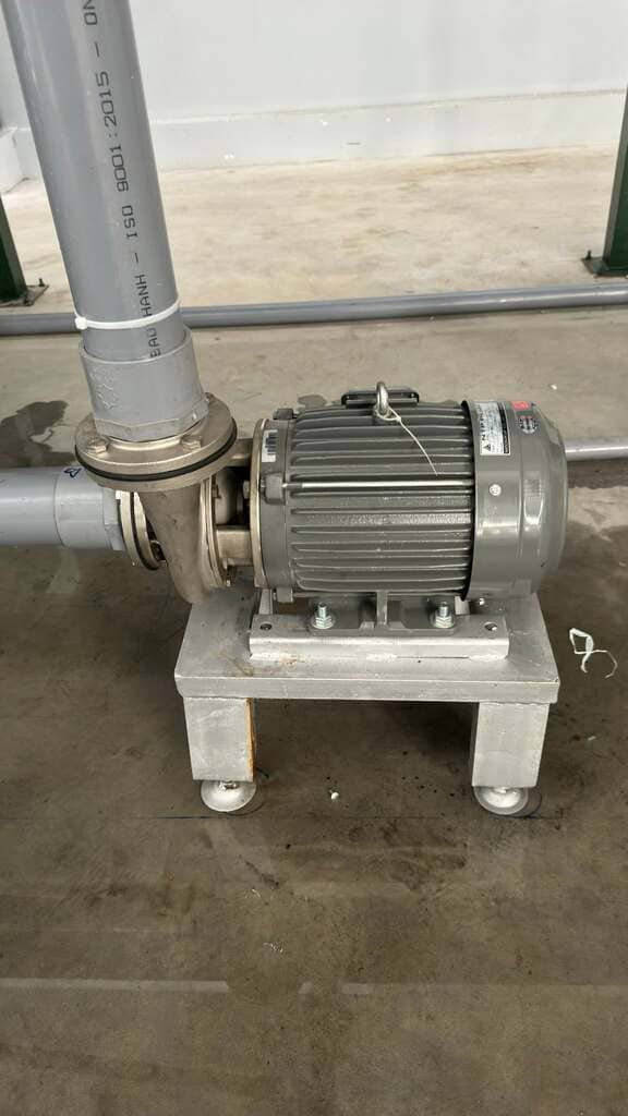 Máy bơm ly tâm trục ngang đầu inox NTP HVS250-12.2 26 3HP