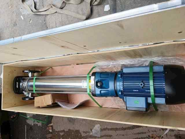 Máy bơm trục đứng đa tầng cánh CNP CDM 3-24 ( 3HP -380V)
