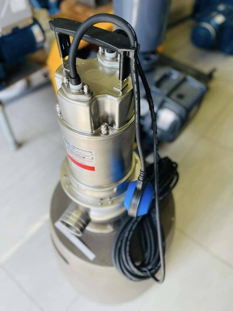 Ảnh thực tế máy bơm chìm nước thải inox Maro DW VOX 2