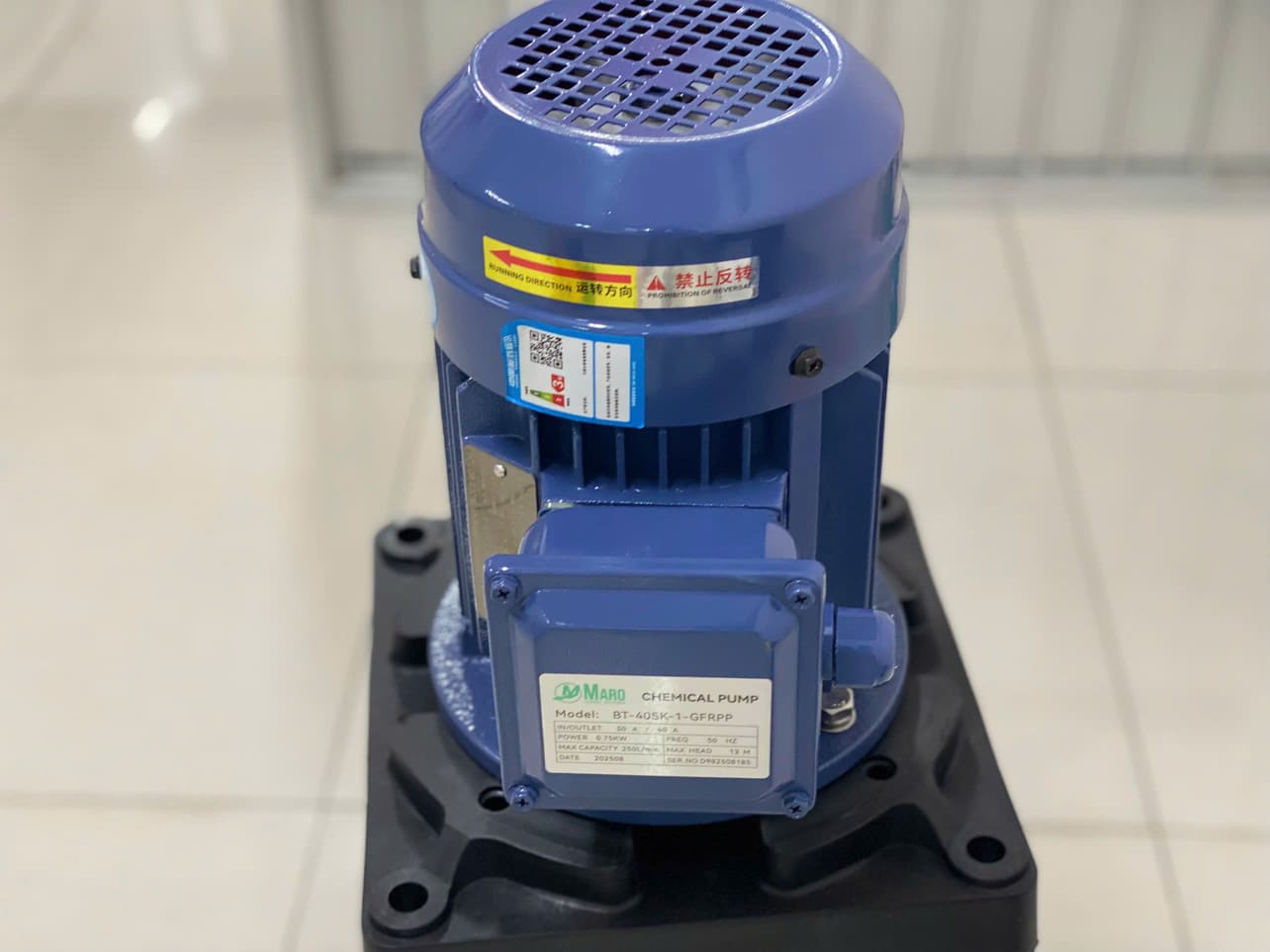 Ảnh thực tế máy bơm hóa chất trục đứng Maro BT 2