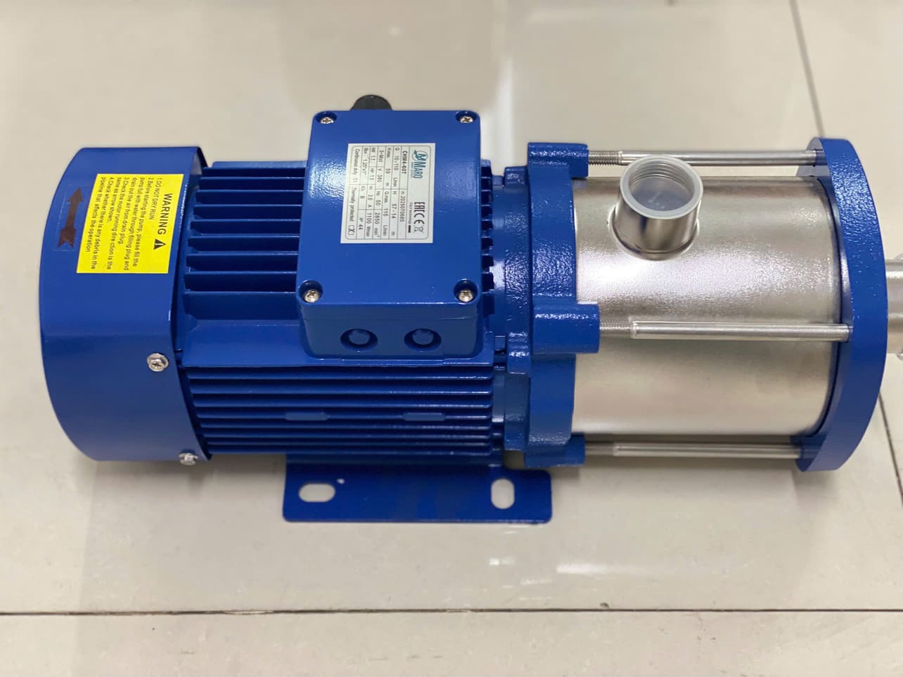 Ảnh thực tế máy bơm đa tầng cánh inox Maro CHM 2