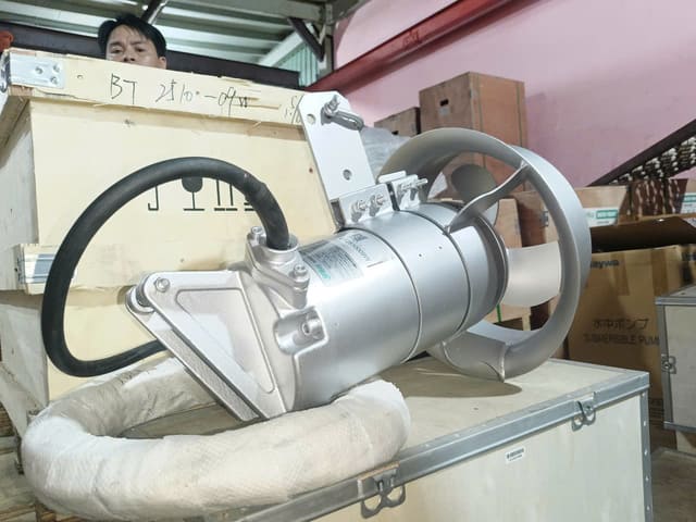 Máy khuấy chìm MARO MIX-1.5 1.5KW 380V