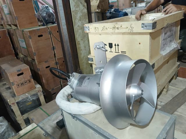 Ảnh thực tế máy khuấy chìm Maro MIX 3