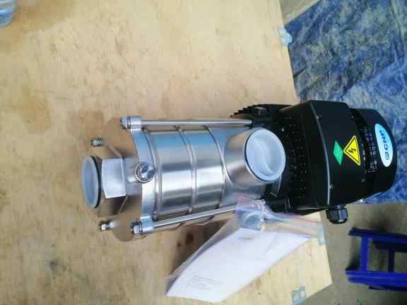Ảnh thực tế máy bơm đa tầng cánh inox CNP CHLF 5