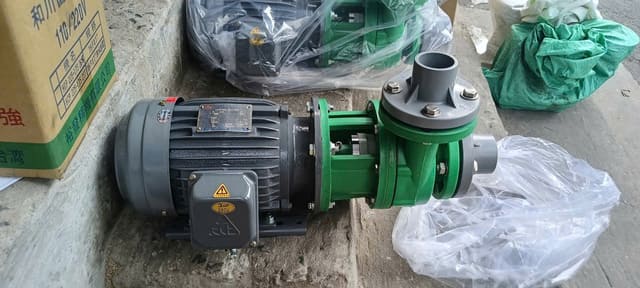 Ảnh thực tế máy bơm hóa chất đầu nhựa NTP 4